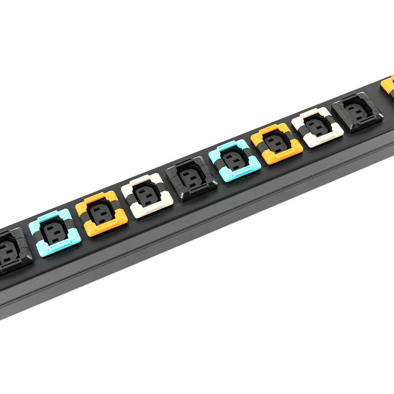 19-Ổ cắm C13 C19 Bộ ngắt dọc 3 SPD Giá chuyển mạch Pdu