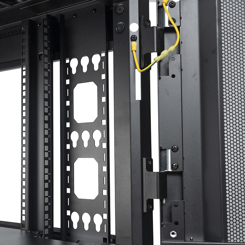 Tủ Rack 4 Ngăn Cửa đục lỗ Đen 42U 47U